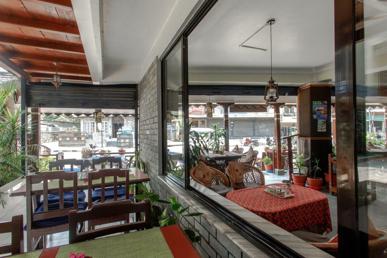 Hotel Peace Plaza Pokhara Exterior foto